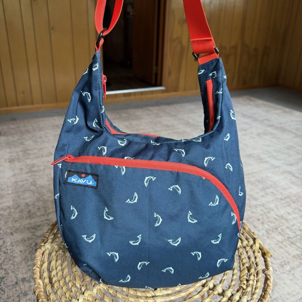 KAVU Crossbody SYDNEY SATCHEL Fly Fish Shoulder Bag Crescent Hobo Zip Handbag